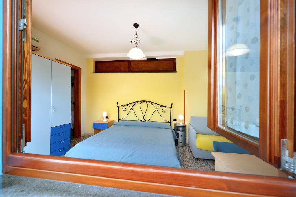 Bed and Breakfast La Capannina Procida Habitación foto